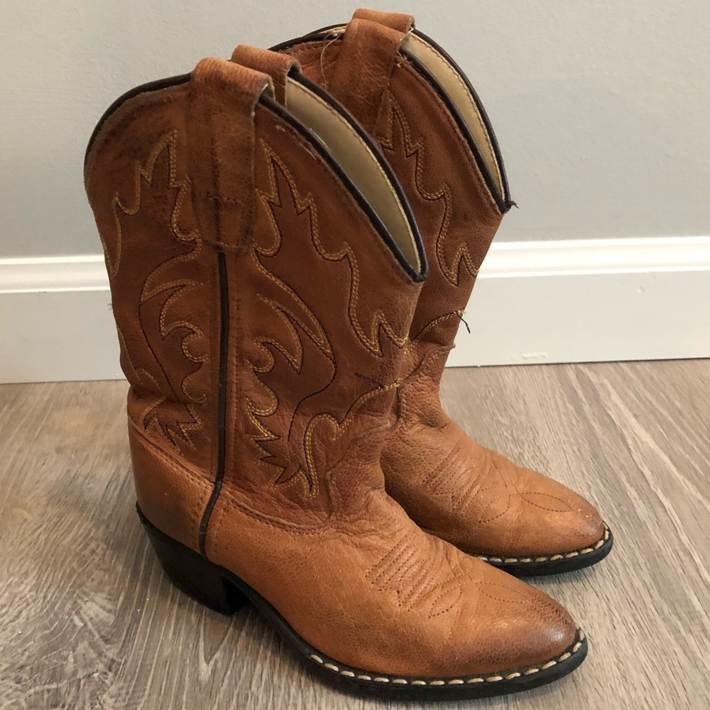 Toddler size 9.5 real leather cowboy boots